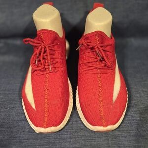 Gusheee Red Tennis Shoes Size 9